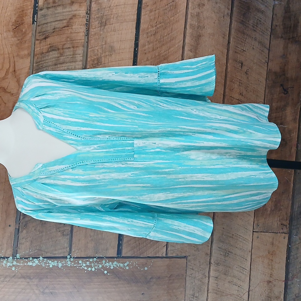 Gloria Vanderbilt L viscose top